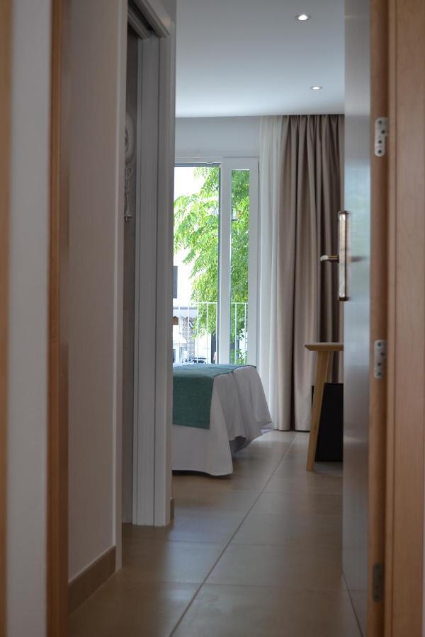 Hotel Oasis Centro Conil De La Frontera Esterno foto