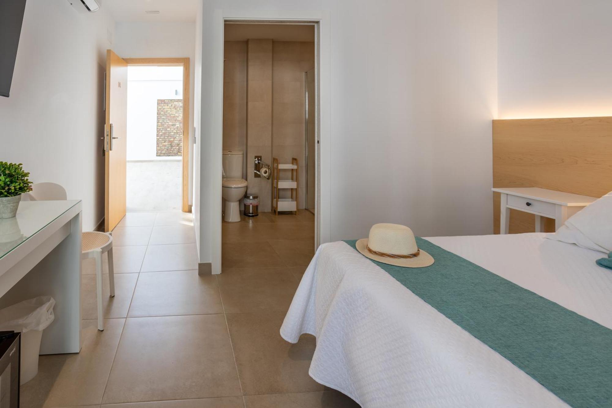 Hotel Oasis Centro Conil De La Frontera Esterno foto