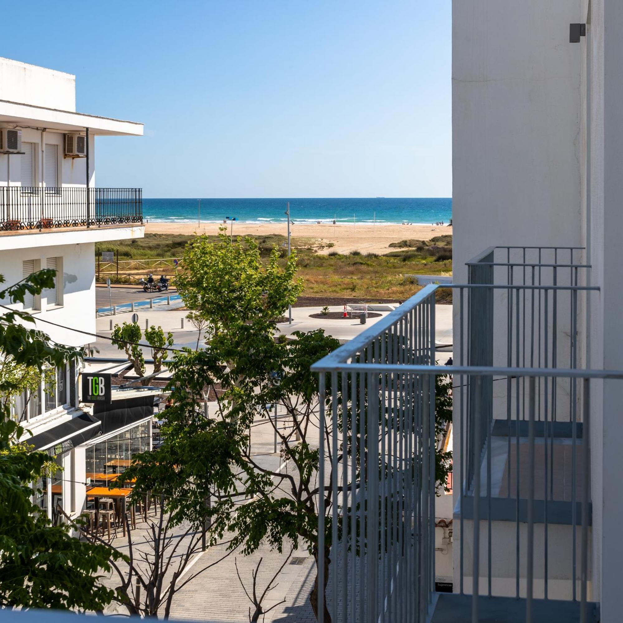 Hotel Oasis Centro Conil De La Frontera Esterno foto